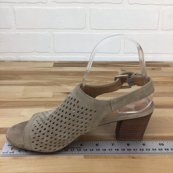 FRANCO Sarto beige genuine upper leather suede sandals chunky heels tan size 7 - Picture 12 of 16